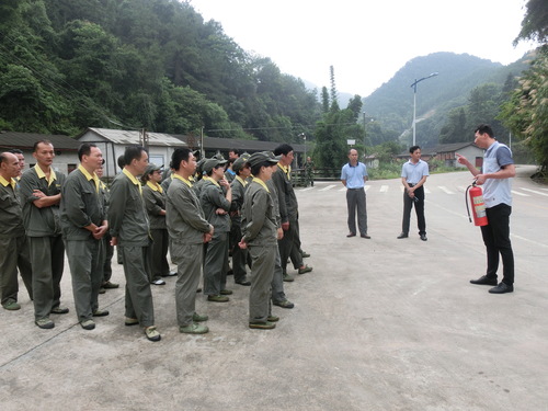 陳志雄：永安分公司三車間開展消防滅火演練1.jpg