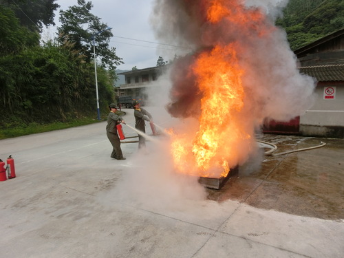 陳志雄：永安分公司三車間開展消防滅火演練2.jpg