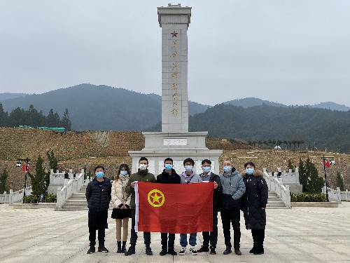 連珂瑩：烽林分公司團委開展“傳承紅色基�?貢獻青春力量”主題團日活�?~1.jpg